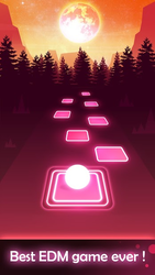Tiles Hop: EDM Rush! Screenshot 1